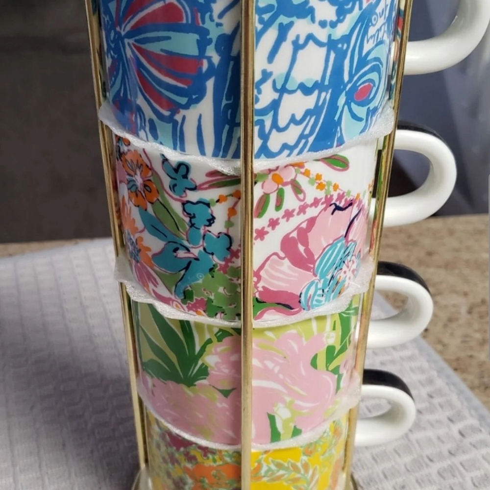 NWOT Lily Pulitzer 4pc mug set!